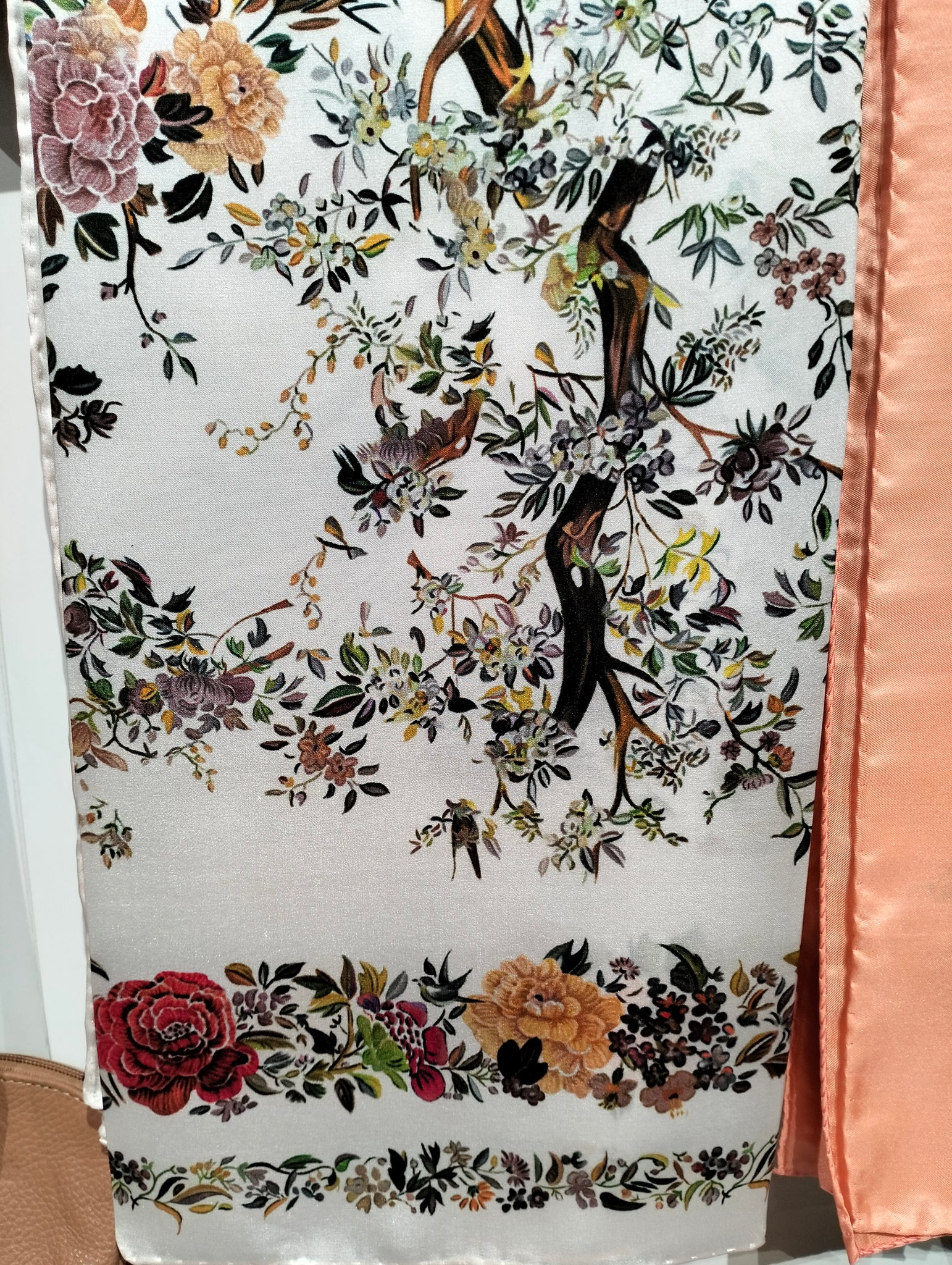 Foulard bianco - rose fiori rami - white headscarf with roses flowers branches