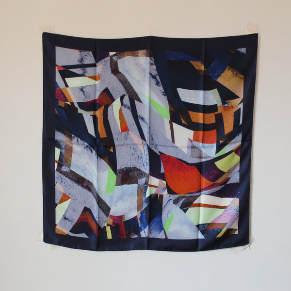Foulard astratto/geometrico 🟦🟥🟩🟫📐📏 con diverse forme e colori(abstract/geometric square scarf with different shapes and colors).