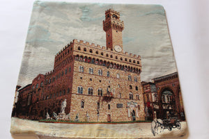 cuscino con palazzo vecchio e piazza della Signoria (cushion with Palazzo Vecchio and Piazza della Signoria)